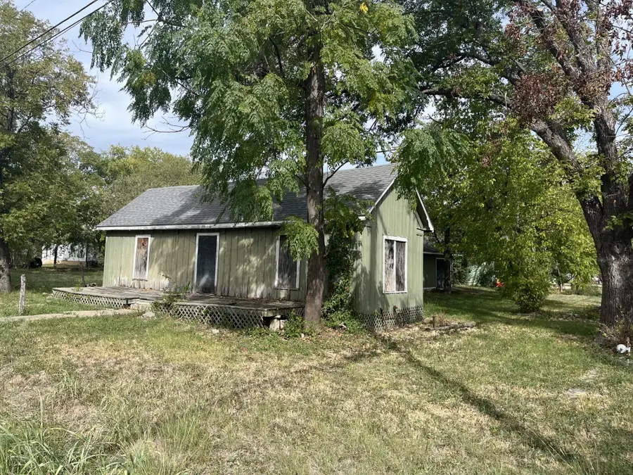 601 N Church St, Georgetown, TX 78626 - Image #2