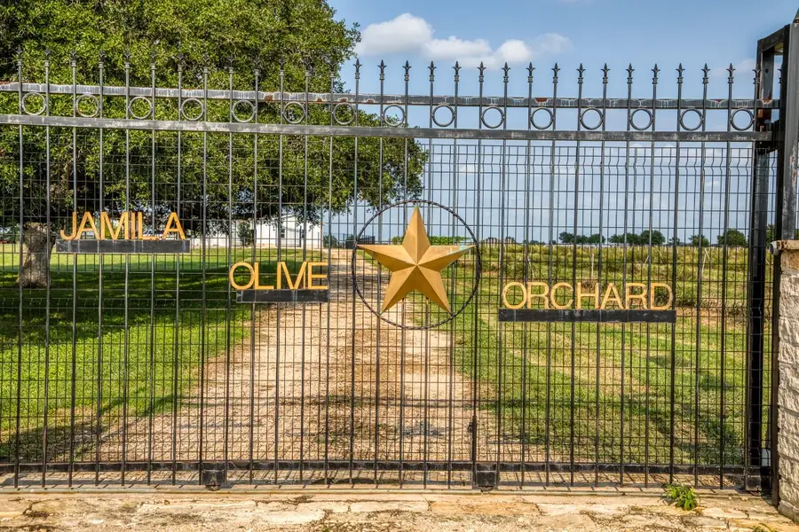 3575 County Road 271 Rd, Moulton, TX 77975 - Image #2