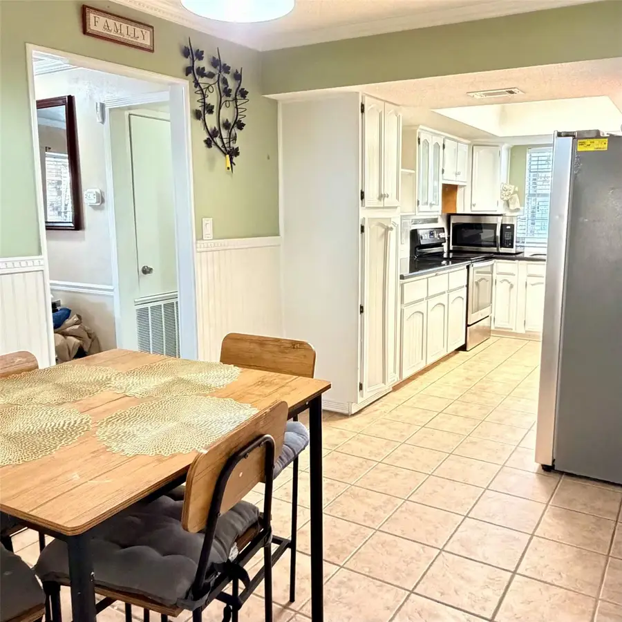 2206 N Murray Ave, Rockdale, TX 76567 - #3