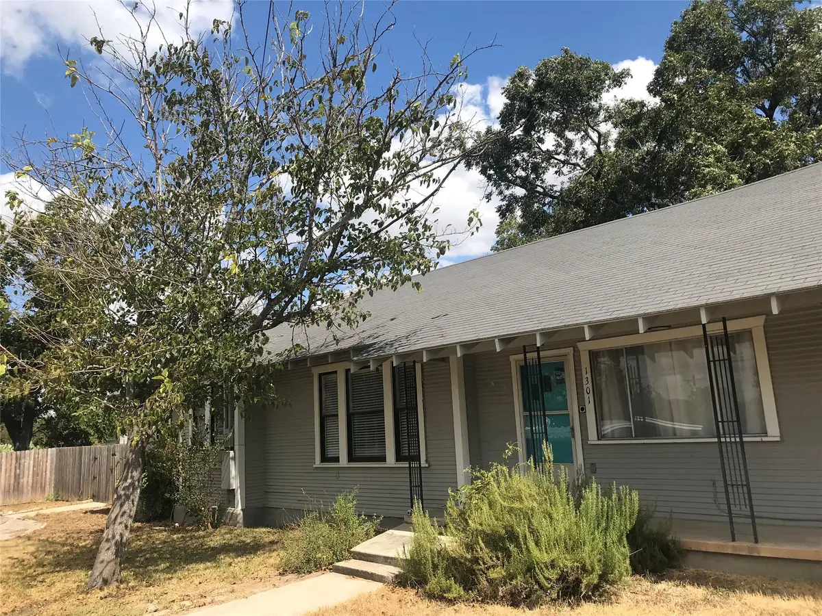 1301 Taylor St, Lampasas, TX 76550 - #1