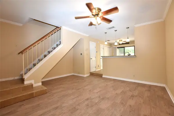 11404 Walnut Ridge Dr #14, Austin, TX 78753