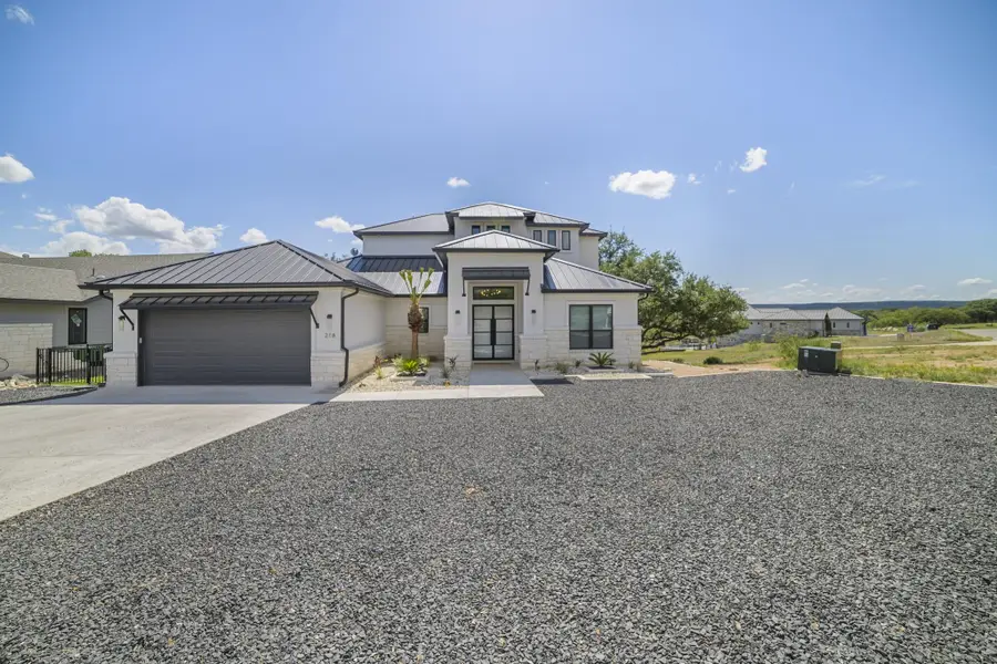 218 Sleepy Oaks Dr, Kingsland, TX 78639 - Image #3