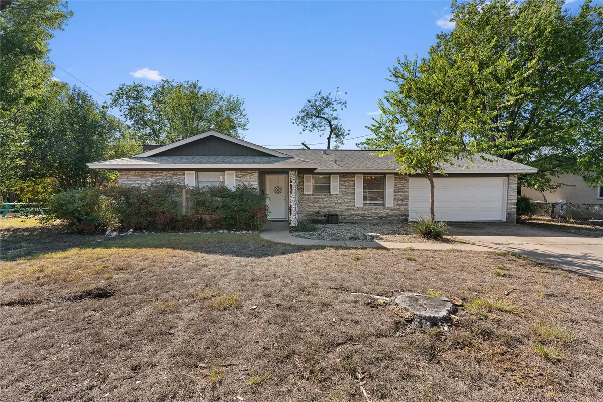 8204 Easter Cv, Austin, TX 78757 - Image #1