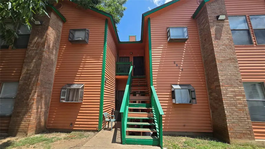 2419 W Slaughter Ln, Austin, TX 78748 - #2
