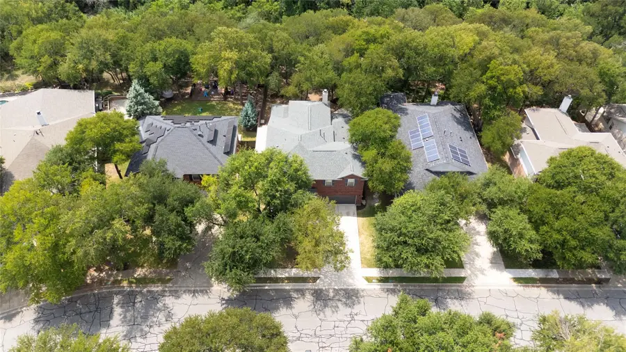 1905 Creek Crest Way, Round Rock, TX 78664 - Image #2