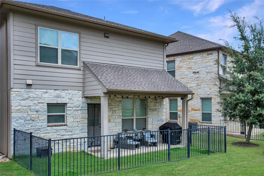 2105 Town Centre Dr #48, Round Rock, TX 78664 - #3