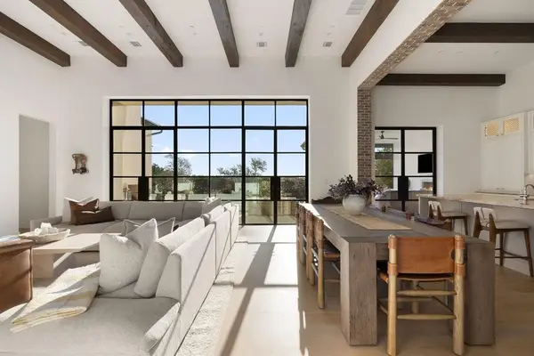 4401 Amarra Dr #14, Austin, TX 78735