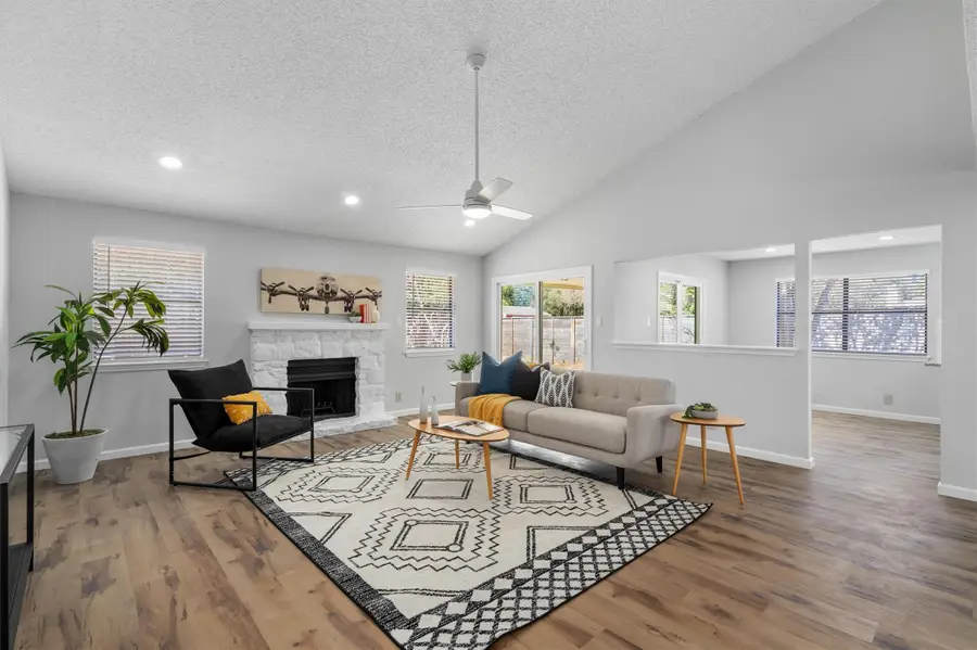 101 N Kings Canyon Dr, Cedar Park, TX 78613 - Image #2