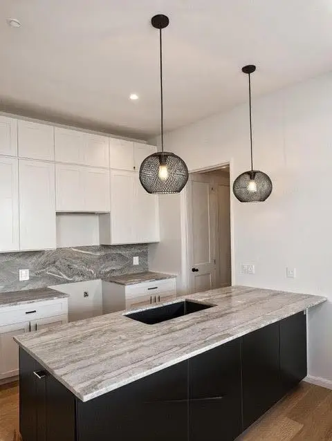 1736 Bunche Rd #Building 1, Austin, TX 78721 - Image #2