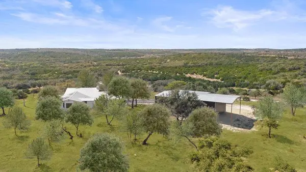 158 Watch Hill Rd, Stonewall, TX 78671