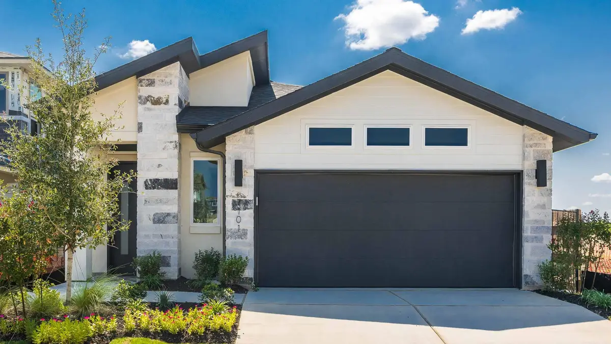 7101 Stitzel Weller Dr, Austin, TX 78744 - Image #1