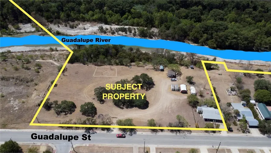613 Guadalupe St S, Kerrville, TX 78028 - #2