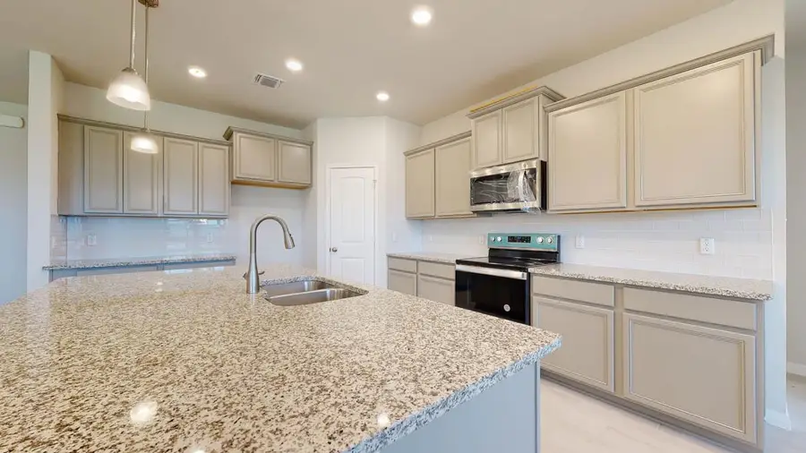 800 Gauge Rd, Thorndale, TX 76577 - #3