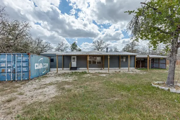 133 Deer Run, Smithville, TX 78957