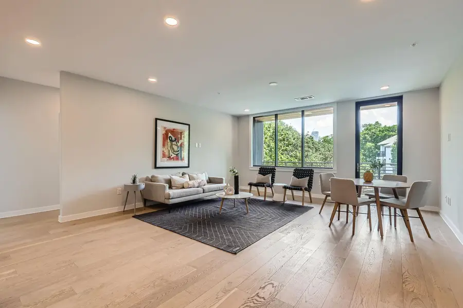 900 S 1st St #212, Austin, TX 78704 - Image #3