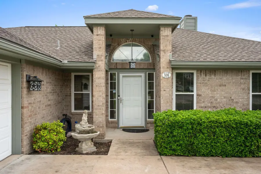 1816 Emerald Isle Dr, Leander, TX 78641 - #3