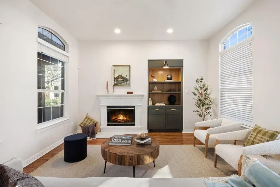 3823 Gaines Ct, Austin, TX 78735 - Image #3