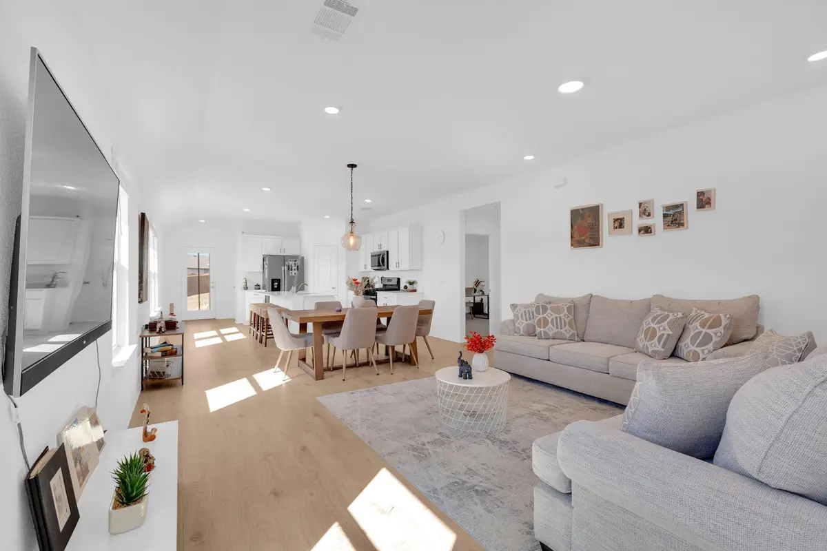 668 Lake Sweetwater Ln, Buda, TX 78610 - Image #1