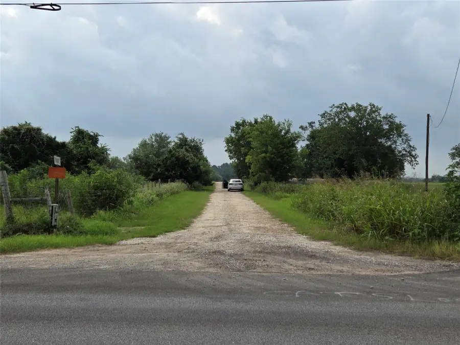 134 Prairie Ln, Elgin, TX 78621 - #2