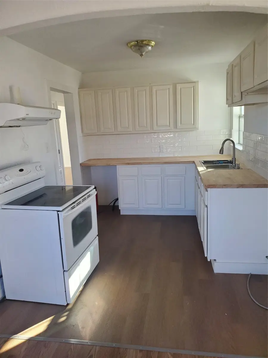 819 Rosehill Dr, San Antonio, TX 78213 - Image #3