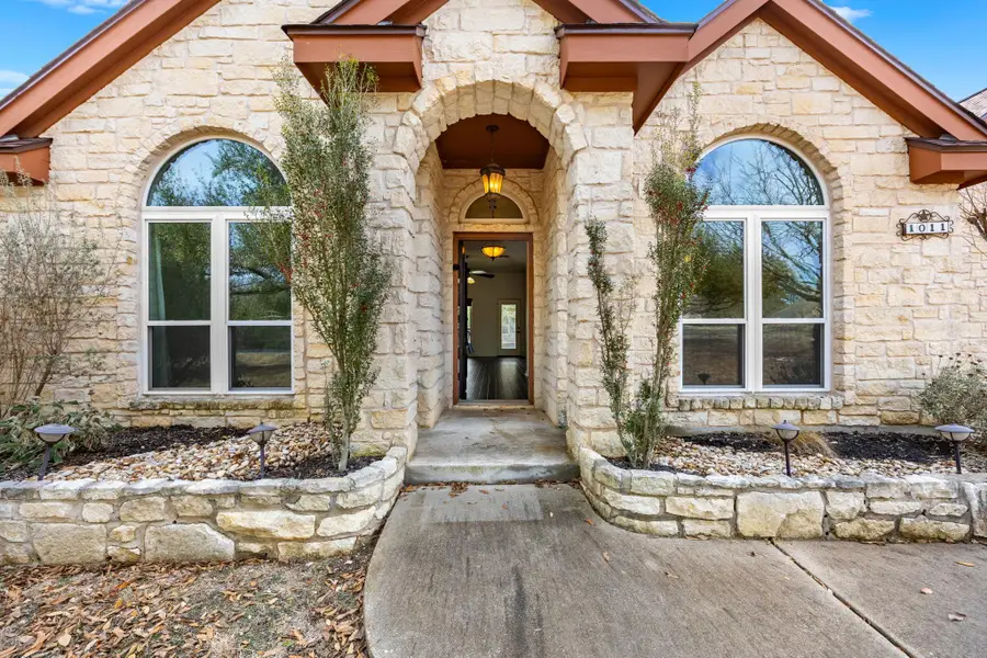 1011 Fountainwood Dr, Georgetown, TX 78633 - Image #3