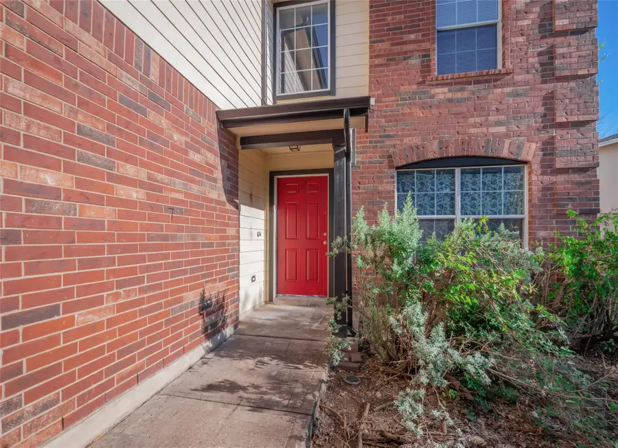 814 Indian Meadow Dr, Georgetown, TX 78626 - Image #3