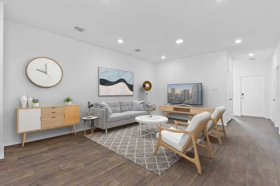 582 Arnold Loop, Uhland, TX 78640 - Image #2