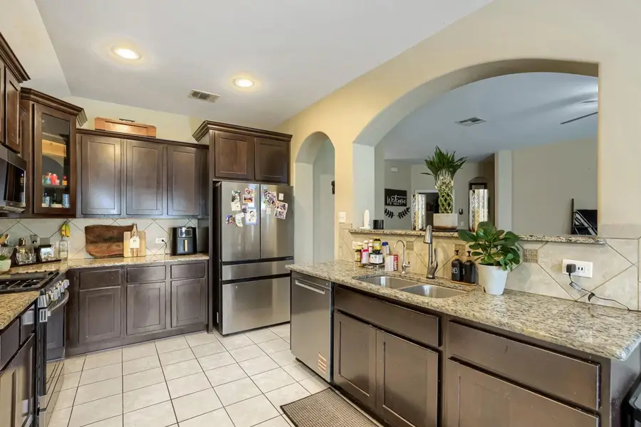 103 Buescher Cv, Hutto, TX 78634 - #2