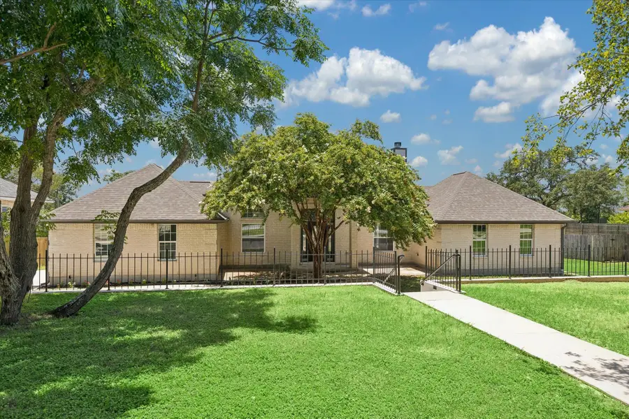 321 Quarry Springs Dr, San Marcos, TX 78666 - #2