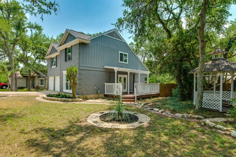 5703 Kayview Dr, Austin, TX 78749 - Image #3