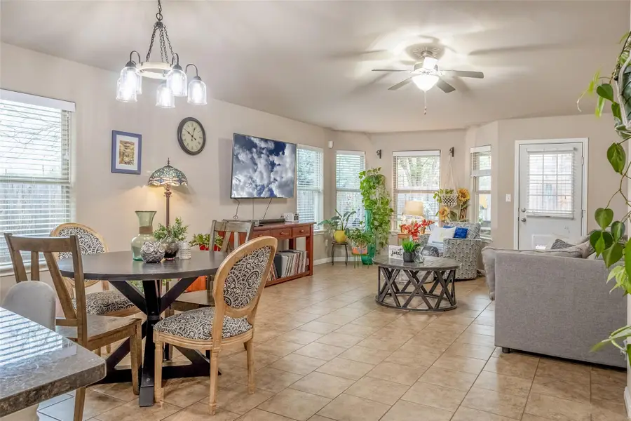 210 Wincliff Dr, Buda, TX 78610 - #3