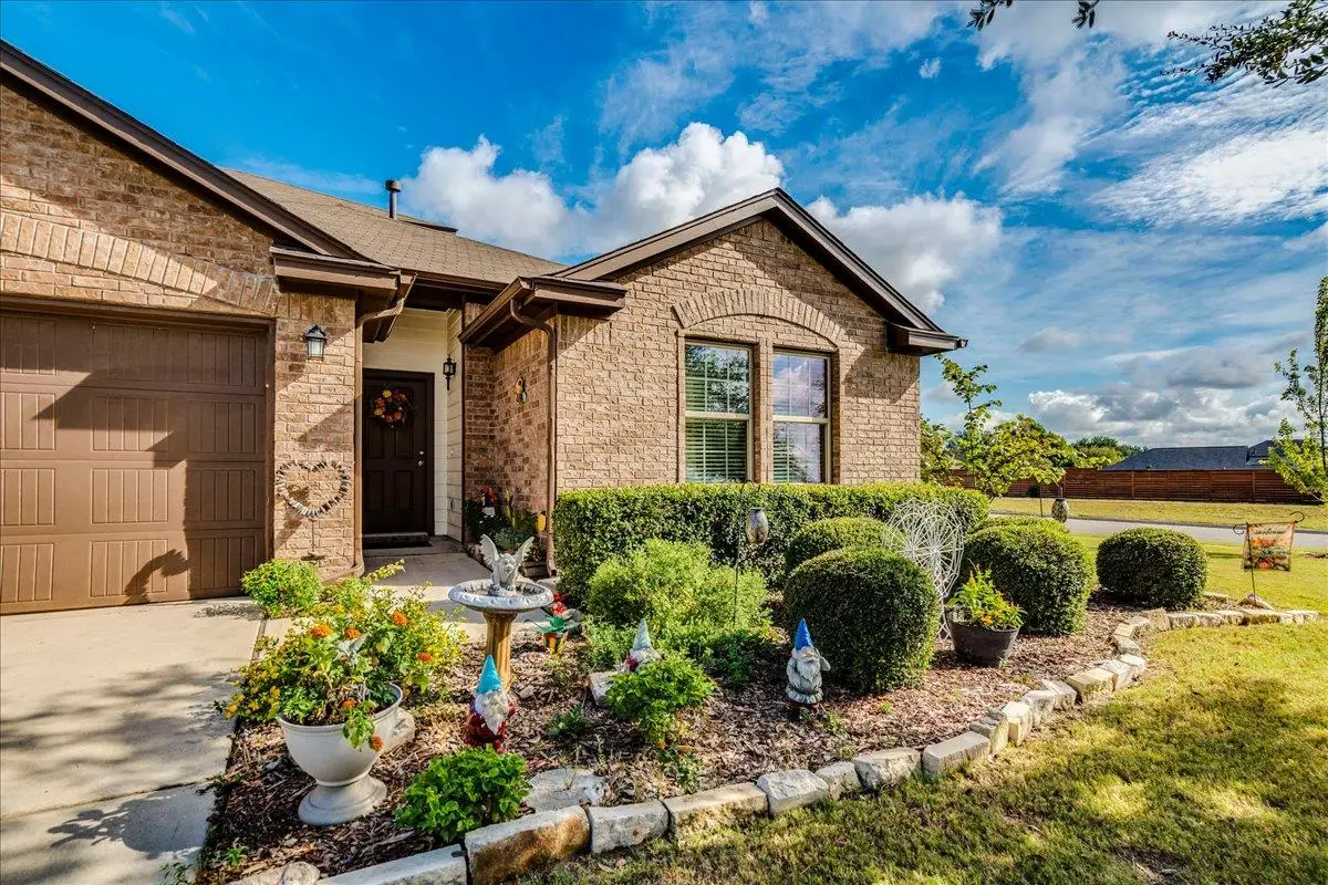 172 Mistflower Ln, Kyle, TX 78640 - #1