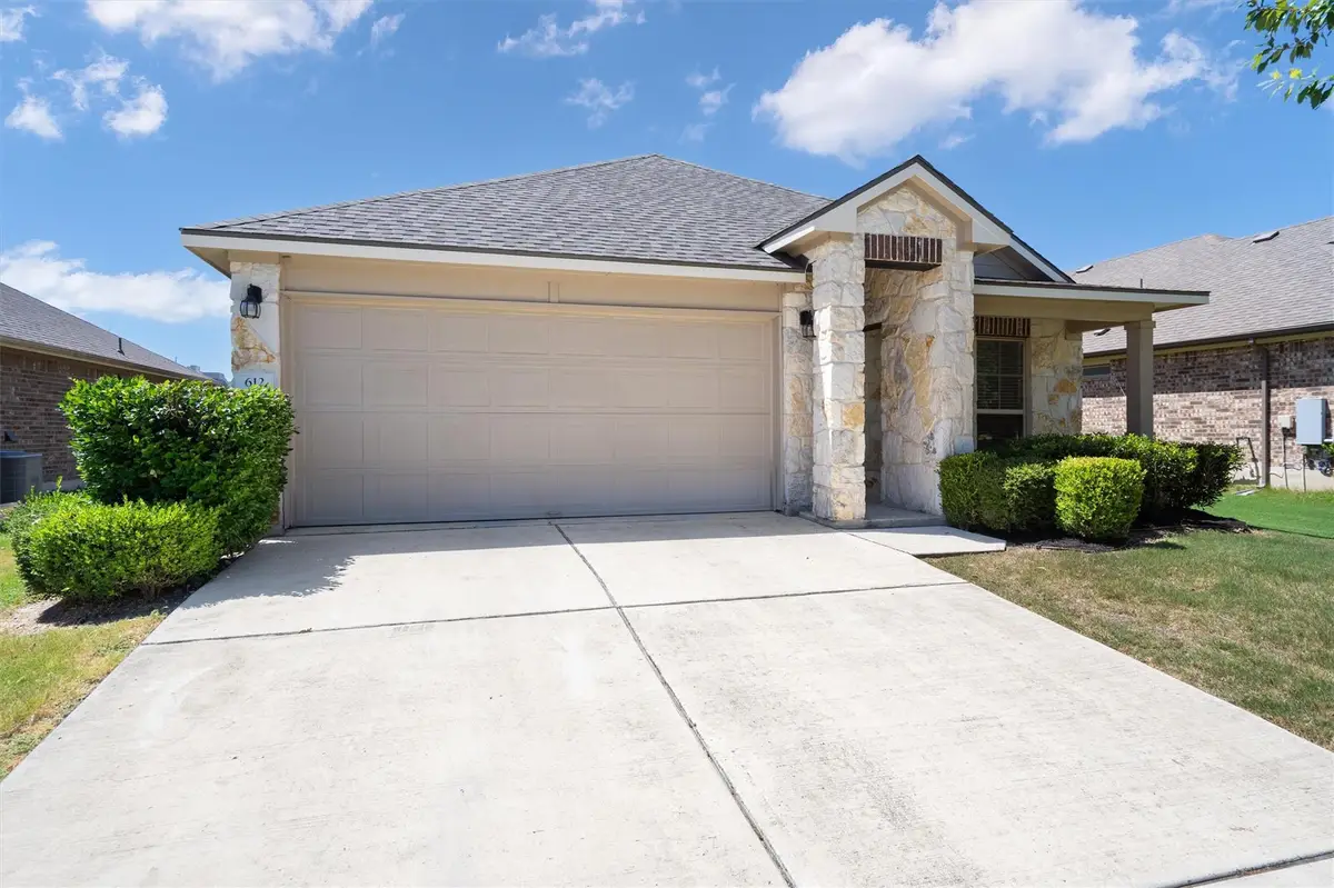 612 Heinatz Flat Ln, Leander, TX 78641 - #1
