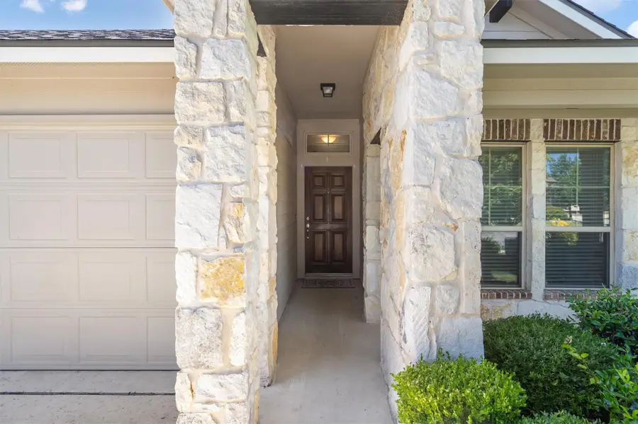 612 Heinatz Flat Ln, Leander, TX 78641 - #2