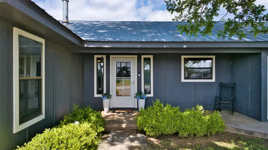 904 Bluebonnet Rd, Mason, TX 76856 - #2