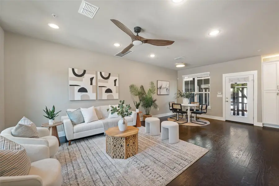 7704 Easy Wind Dr, Austin, TX 78757 - #2