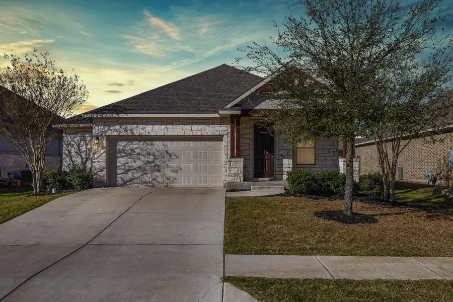 913 Centerra Hills Cir, Round Rock, TX 78665 - Image #2