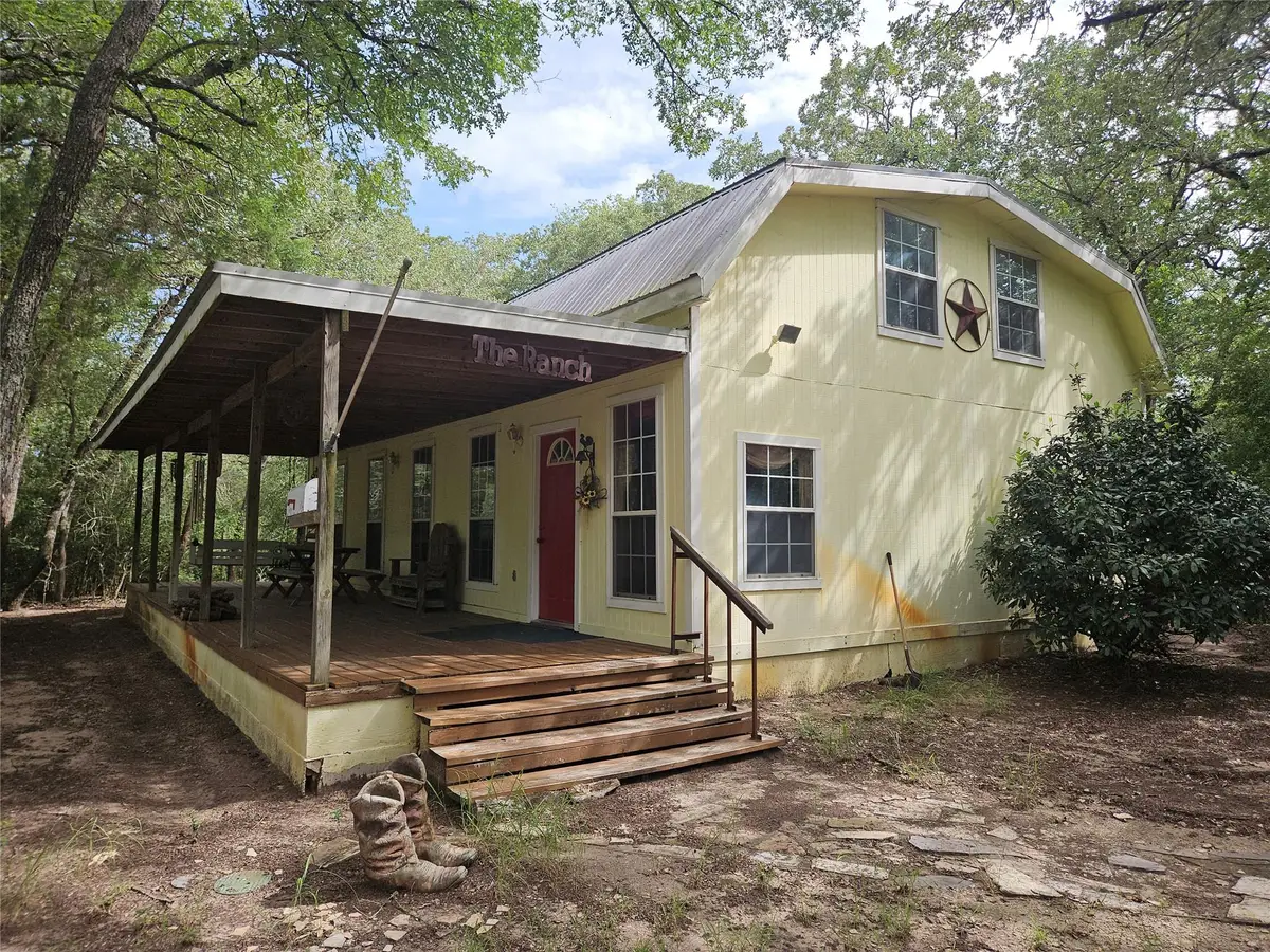 350 Oak Creek Trl, Thrall, TX 76578 - Image #1