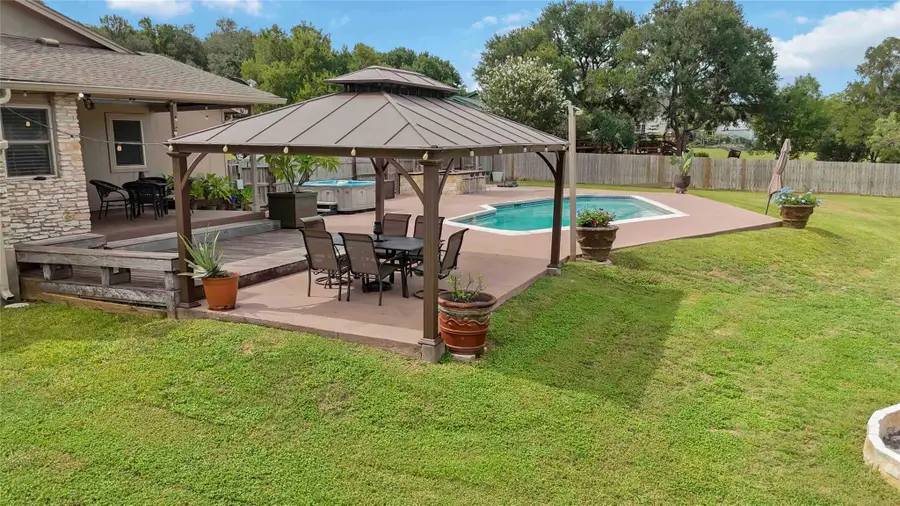 305 Canyon Wren Dr, Buda, TX 78610 - Image #2