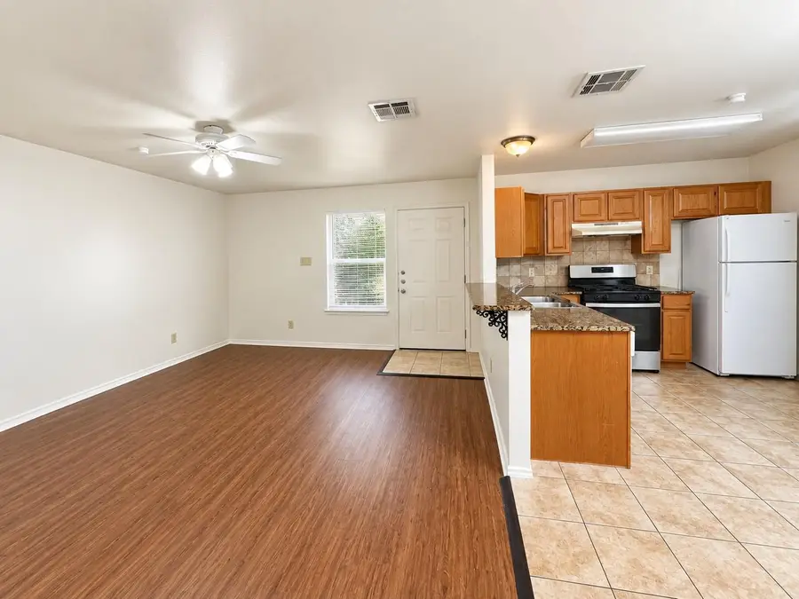 402 Algerita Dr, Georgetown, TX 78628 - #3