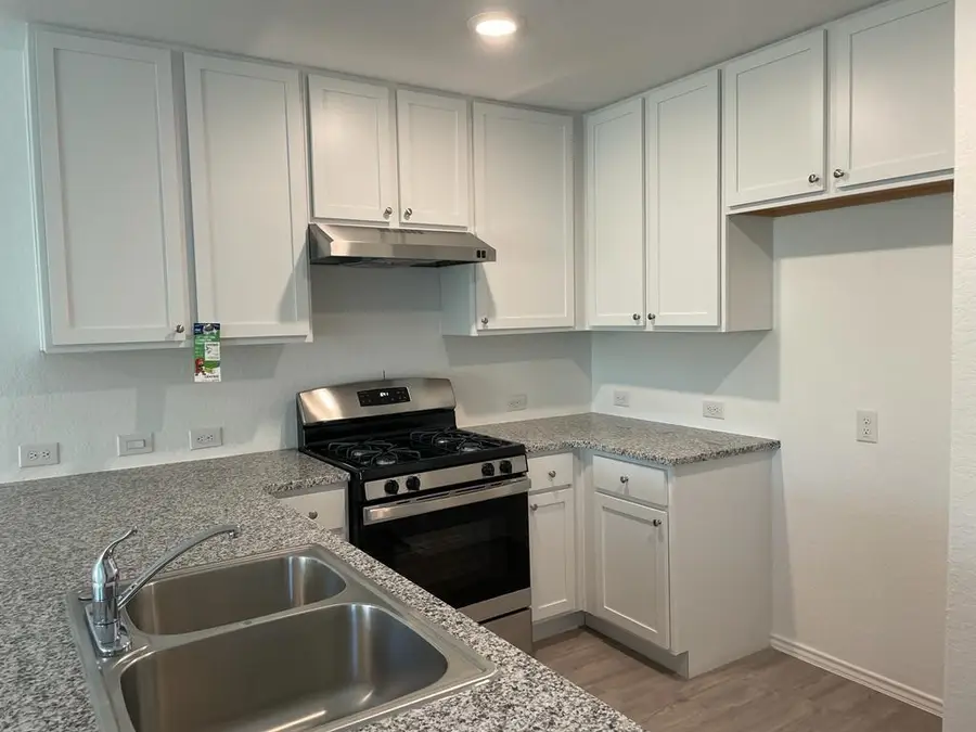 5929 Antonio Pl, Seguin, TX 78155 - #3