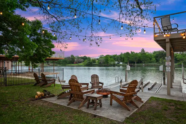 508 Riverside Dr, Kingsland, TX 78639