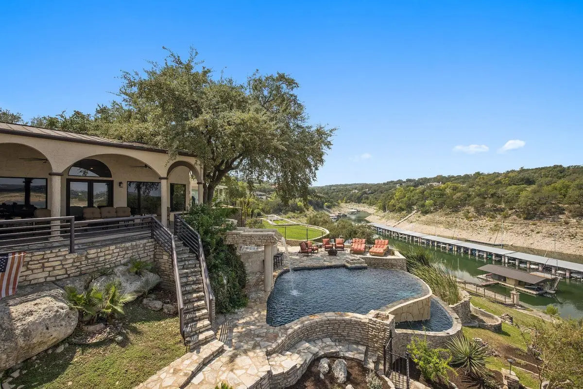 925 Challenger, Lakeway, TX 78734 - Image #1