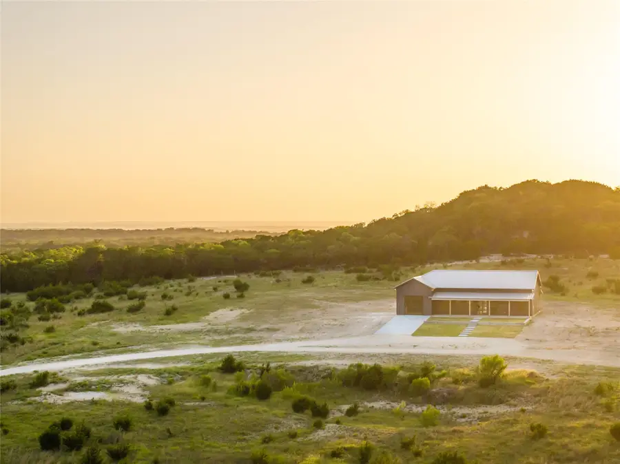 662 Private Road 140, Lampasas, TX 76550 - Image #2