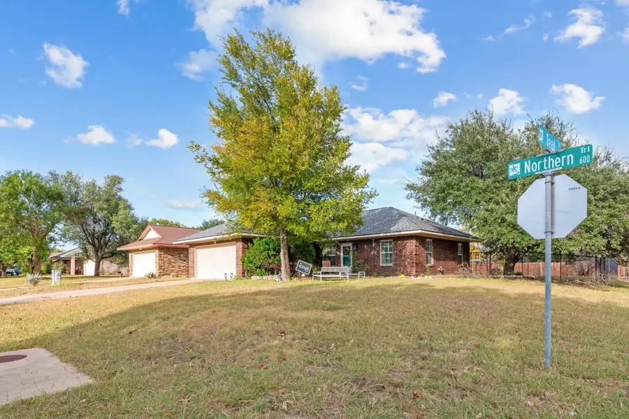618 Northern Trl, Leander, TX 78641 - Image #2