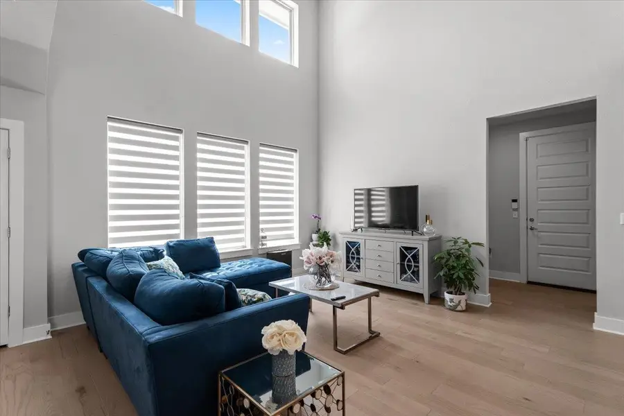 9511 Hamadryas Dr, Austin, TX 78744 - #3