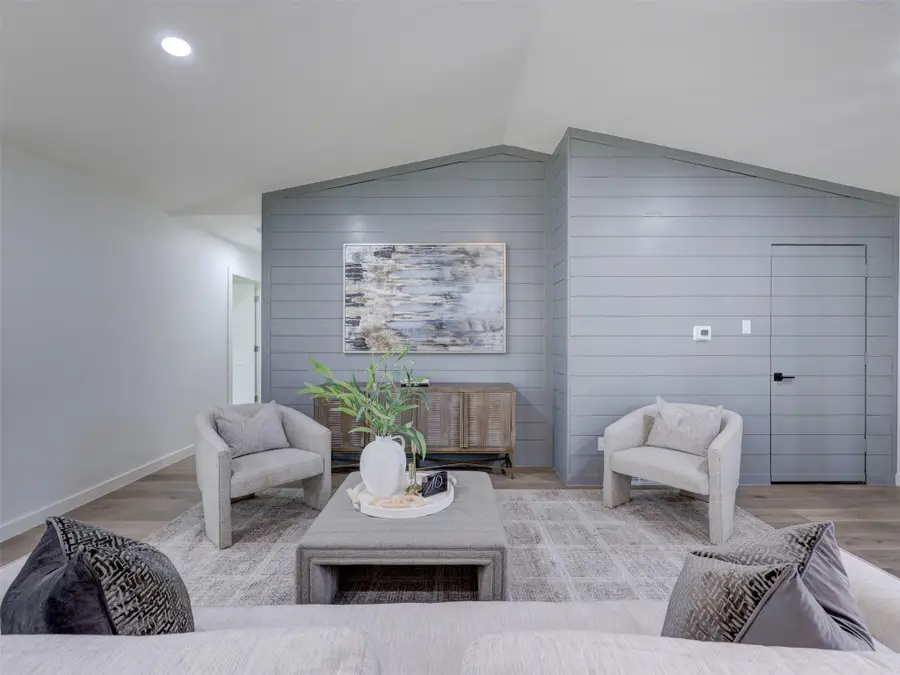 2214 Lear Ln, Austin, TX 78745 - Image #3