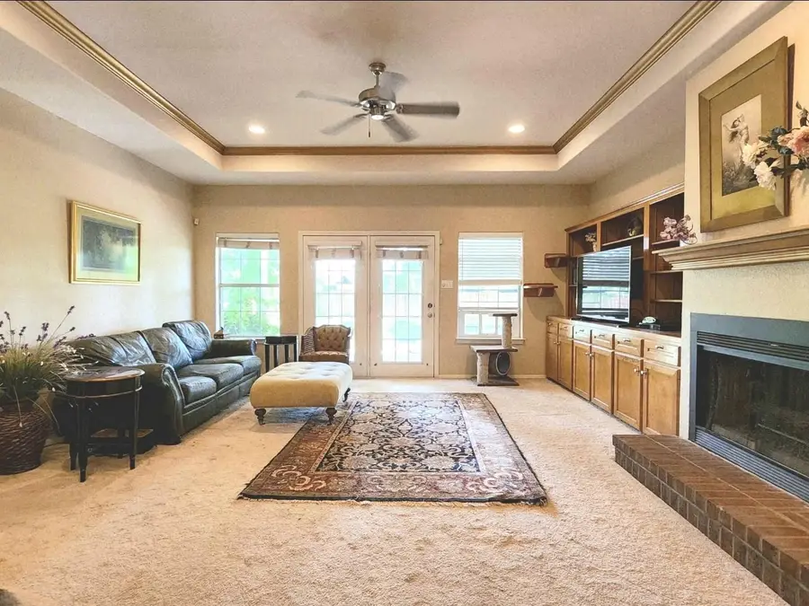 1726 Riverchase Ave, Smithville, TX 78957 - Image #3