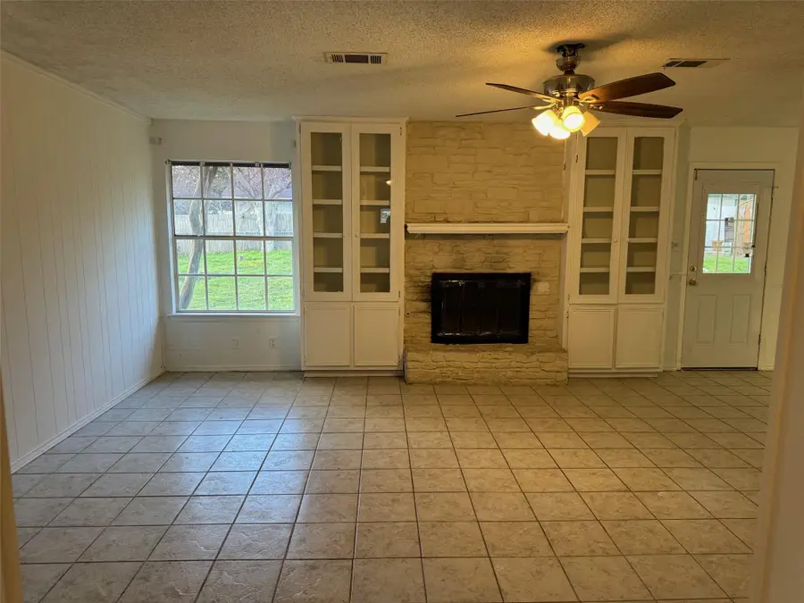 12800 Irongate Ave, Austin, TX 78727 - Image #3