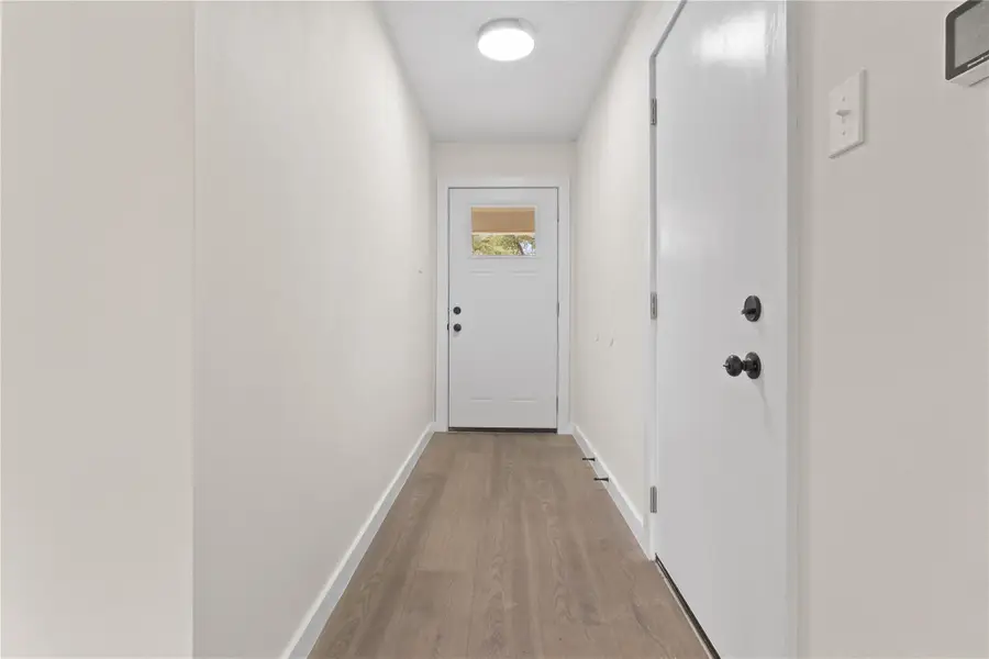 8528 Cornwall Dr, Austin, TX 78748 - Image #3